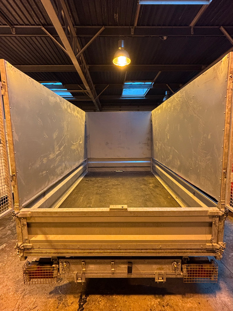 Trailer refurbishment